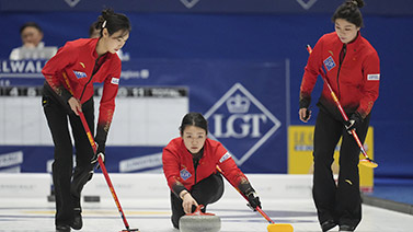 特朗普：不再向乌克兰提供新的军援.